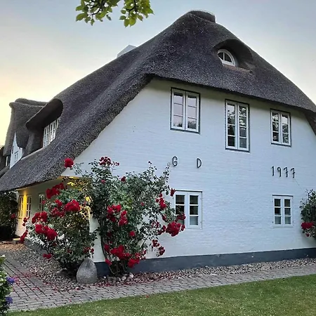 Haus Foehr Whg Friesenstube 펜션 *
